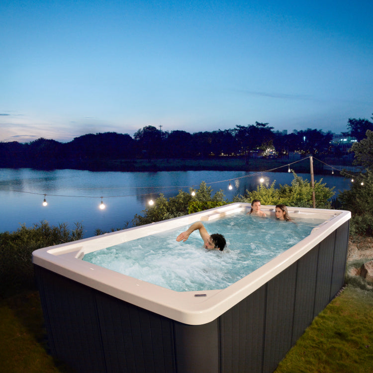 ECO Swim Spa im Garten für kleine Budgets.