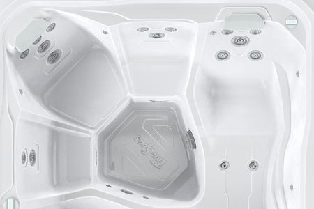 Ergonomische Massageliegen im Beta Eco Spa Whirlpool für maximalen Komfort und effektive Hydromassage.